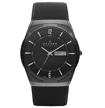 Guys Who Want to Look Sharp in Casual Clothes: 10 Tips (2021)  Skagen Melbye Watch