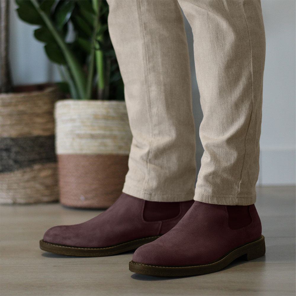 Khaki pants with chelsea on sale boots