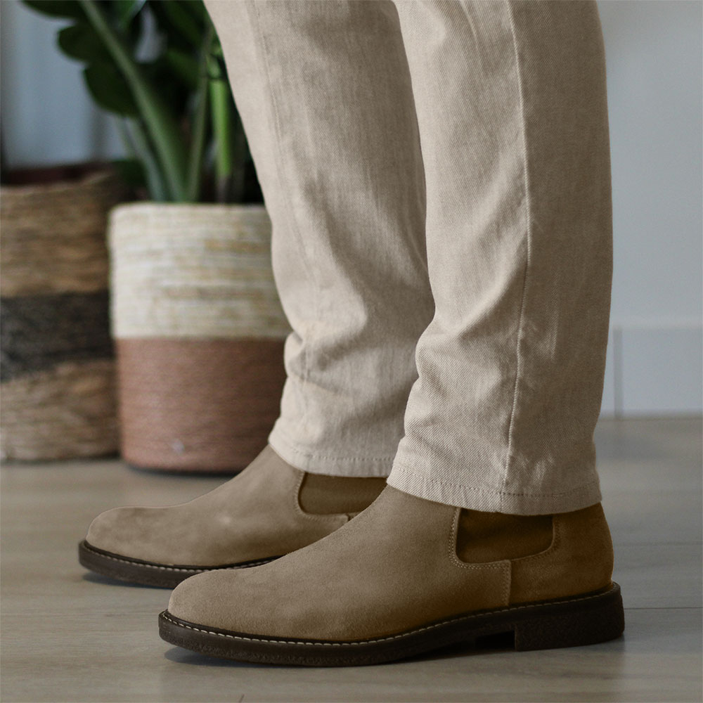 light brown shoes khaki pants